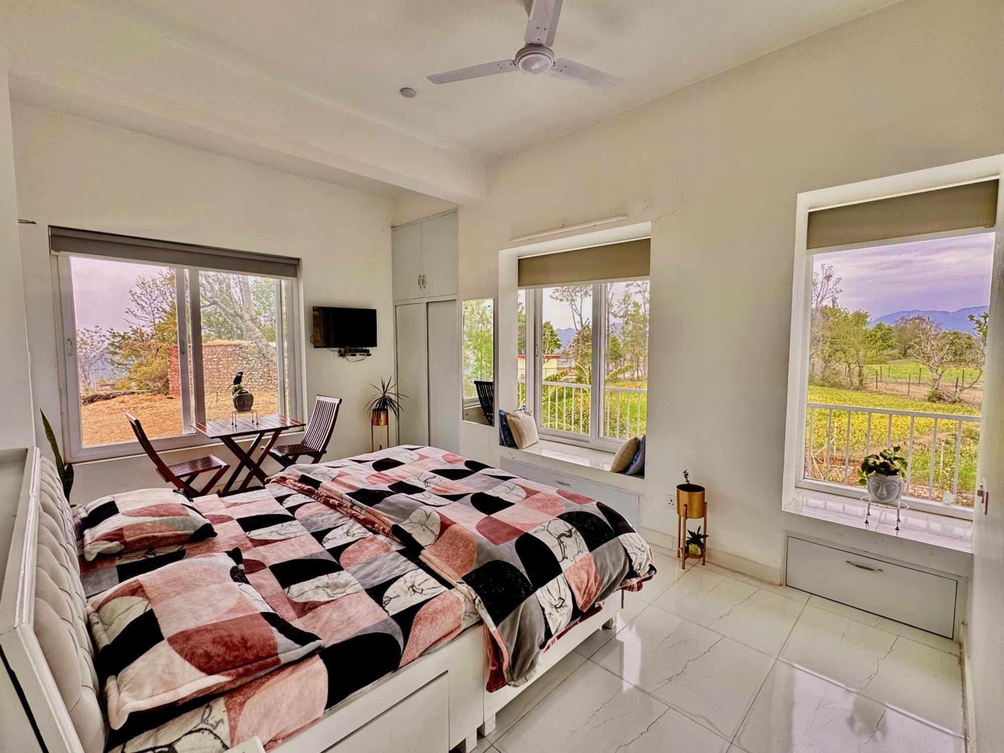 Mayur Home Stay, Morni Hills Екстер'єр фото